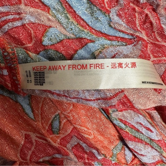 Intimately free people miles away Elegant Red Paisley floral Maxi Dress size L - Picture 9 of 11